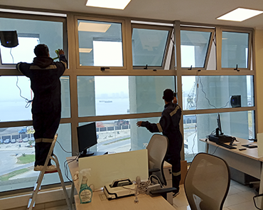 Servicios Profesionales de Limpieza de Cristales